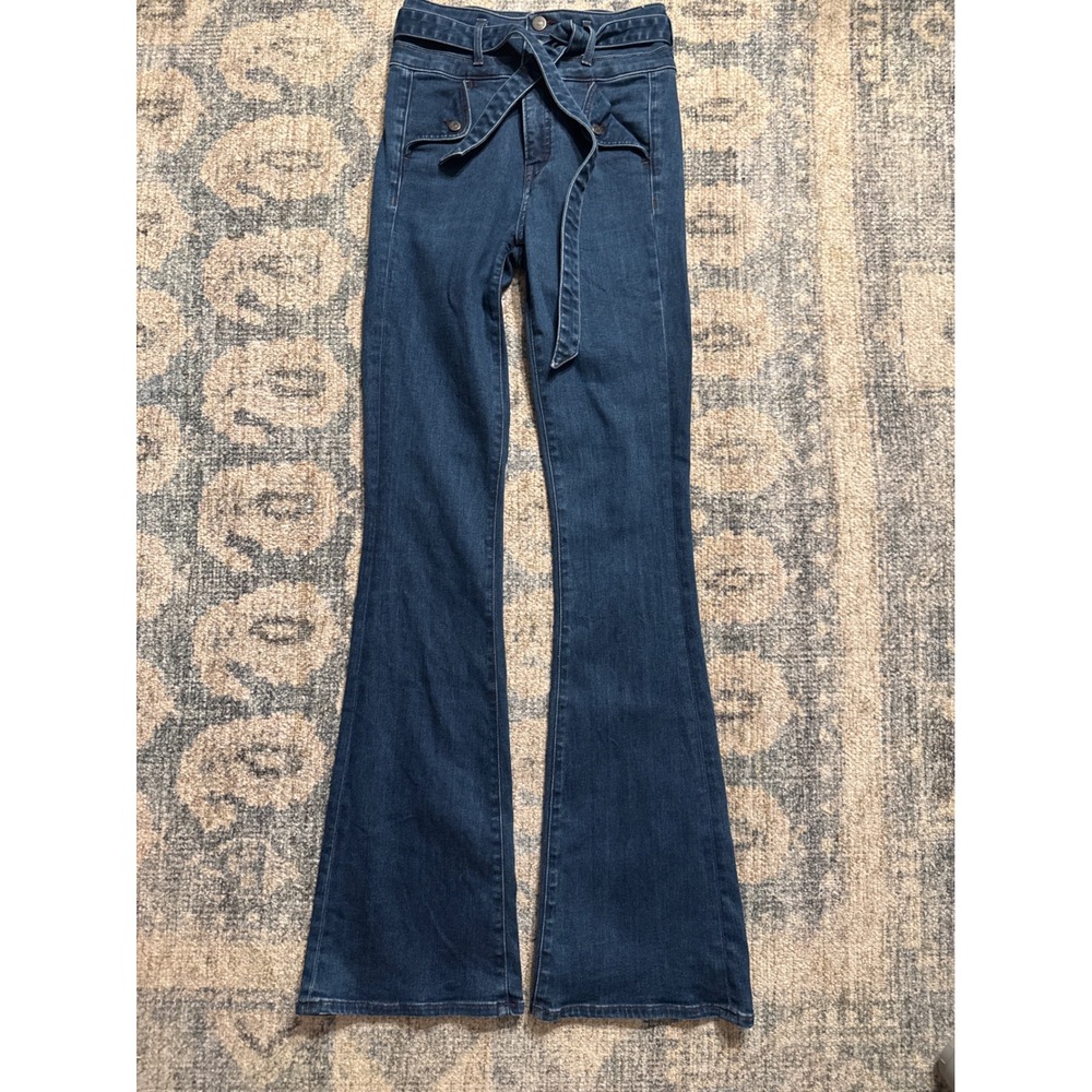 Veronica Beard Giselle Belted Flared Jeans Size 25 Pristine Condition - Picture 2 of 5